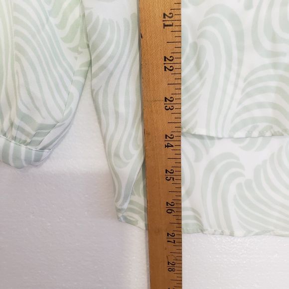 Ann Taylor Petite V-Neck Long Sleeve Blouse, Size SP - Picture 8 of 10